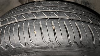 Used 2019 Volkswagen Tiguan [2017-2020] Highline TDI Diesel Automatic tyres RIGHT FRONT TYRE TREAD VIEW