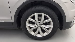 Used 2019 Volkswagen Tiguan [2017-2020] Highline TDI Diesel Automatic tyres RIGHT FRONT TYRE RIM VIEW