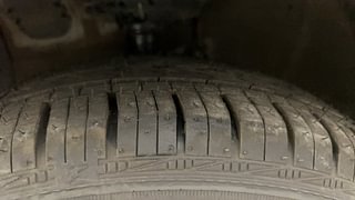 Used 2019 Hyundai Grand i10 [2017-2020] Asta 1.2 Kappa VTVT Petrol Manual tyres LEFT FRONT TYRE TREAD VIEW