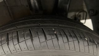 Used 2019 Hyundai Grand i10 [2017-2020] Asta 1.2 Kappa VTVT Petrol Manual tyres LEFT REAR TYRE TREAD VIEW