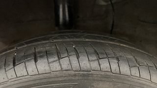 Used 2019 Hyundai Grand i10 [2017-2020] Asta 1.2 Kappa VTVT Petrol Manual tyres RIGHT REAR TYRE TREAD VIEW