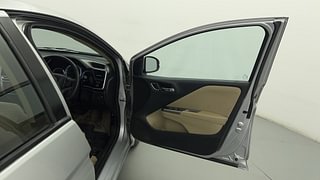 Used 2017 Honda City [2017-2020] VX Petrol Manual interior RIGHT FRONT DOOR OPEN VIEW