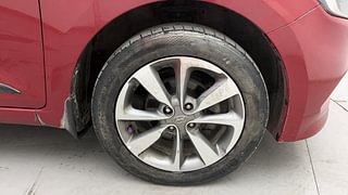 Used 2015 Hyundai Elite i20 [2014-2018] Asta 1.4 CRDI Diesel Manual tyres RIGHT FRONT TYRE RIM VIEW