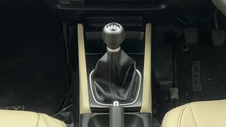 Used 2023 Honda City VX Petrol MT Petrol Manual interior GEAR  KNOB VIEW