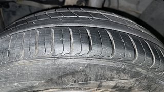 Used 2015 Honda City [2014-2017] SV Petrol Manual tyres LEFT FRONT TYRE TREAD VIEW