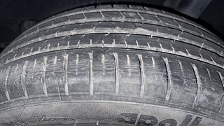 Used 2016 Maruti Suzuki Baleno [2015-2019] Zeta Petrol Petrol Manual tyres LEFT REAR TYRE TREAD VIEW