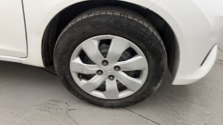 Used 2017 Honda Mobilio [2014-2017] S Petrol Petrol Manual tyres RIGHT FRONT TYRE RIM VIEW