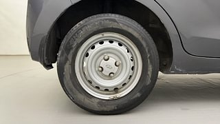Used 2020 Hyundai New Santro 1.1 Era Executive Petrol Manual tyres RIGHT REAR TYRE RIM VIEW