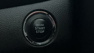 Used 2016 Maruti Suzuki Baleno [2015-2019] Zeta Petrol Petrol Manual top_features Keyless start