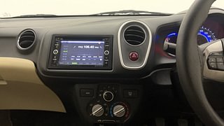 Used 2017 Honda Mobilio [2014-2017] S Petrol Petrol Manual interior MUSIC SYSTEM & AC CONTROL VIEW