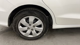 Used 2017 Honda Mobilio [2014-2017] S Petrol Petrol Manual tyres RIGHT REAR TYRE RIM VIEW