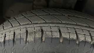 Used 2022 Renault Kwid CLIMBER 1.0 AMT Opt Petrol Automatic tyres LEFT FRONT TYRE TREAD VIEW