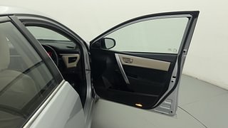 Used 2015 Toyota Corolla Altis [2014-2017] G Petrol Petrol Manual interior RIGHT FRONT DOOR OPEN VIEW