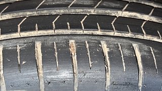 Used 2021 Maruti Suzuki Baleno [2019-2022] Alpha Petrol Petrol Manual tyres RIGHT FRONT TYRE TREAD VIEW