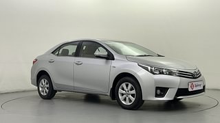 Used 2015 Toyota Corolla Altis [2014-2017] G Petrol Petrol Manual exterior RIGHT FRONT CORNER VIEW
