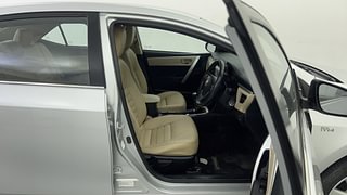 Used 2015 Toyota Corolla Altis [2014-2017] G Petrol Petrol Manual interior RIGHT SIDE FRONT DOOR CABIN VIEW