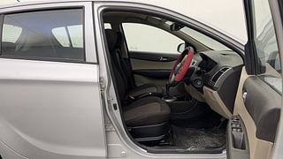 Used 2014 Hyundai i20 [2012-2014] Sportz 1.4 CRDI Diesel Manual interior RIGHT SIDE FRONT DOOR CABIN VIEW