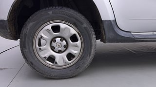 Used 2015 Renault Duster 85 PS RxL Diesel Diesel Manual tyres RIGHT REAR TYRE RIM VIEW