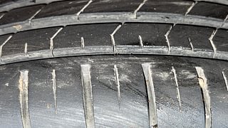 Used 2021 Maruti Suzuki Baleno [2019-2022] Alpha Petrol Petrol Manual tyres LEFT FRONT TYRE TREAD VIEW