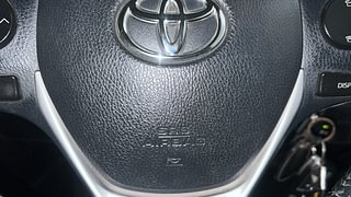 Used 2015 Toyota Corolla Altis [2014-2017] G Petrol Petrol Manual top_features Airbags
