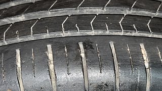 Used 2021 Maruti Suzuki Baleno [2019-2022] Alpha Petrol Petrol Manual tyres LEFT REAR TYRE TREAD VIEW
