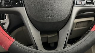 Used 2014 Hyundai i20 [2012-2014] Sportz 1.4 CRDI Diesel Manual top_features Airbags