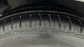 Used 2014 Hyundai i20 [2012-2014] Sportz 1.4 CRDI Diesel Manual tyres LEFT FRONT TYRE TREAD VIEW