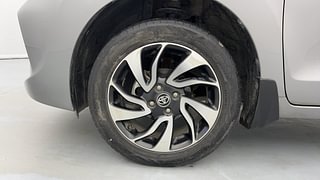 Used 2021 Toyota Glanza [2019-2022] G Hybrid Petrol Manual tyres LEFT FRONT TYRE RIM VIEW