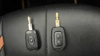 Used 2022 Renault Kwid CLIMBER 1.0 AMT Opt Petrol Automatic extra CAR KEY VIEW