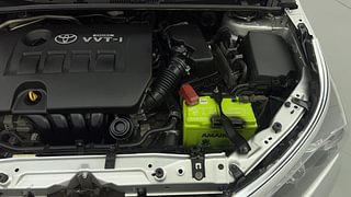 Used 2015 Toyota Corolla Altis [2014-2017] G Petrol Petrol Manual engine ENGINE LEFT SIDE VIEW