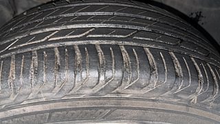 Used 2015 Renault Duster 85 PS RxL Diesel Diesel Manual tyres LEFT FRONT TYRE TREAD VIEW