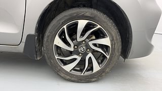 Used 2021 Toyota Glanza [2019-2022] G Hybrid Petrol Manual tyres RIGHT FRONT TYRE RIM VIEW