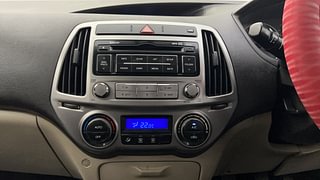 Used 2014 Hyundai i20 [2012-2014] Sportz 1.4 CRDI Diesel Manual interior MUSIC SYSTEM & AC CONTROL VIEW