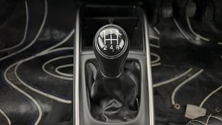Used 2021 Toyota Glanza [2019-2022] G Hybrid Petrol Manual interior GEAR  KNOB VIEW