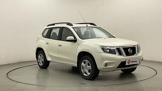 Used 2015 Nissan Terrano [2013-2017] XL Petrol Petrol Manual exterior RIGHT FRONT CORNER VIEW