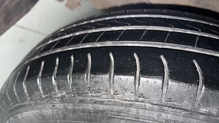 Used 2019 Hyundai New Santro 1.1 Magna CNG Petrol+cng Manual tyres RIGHT REAR TYRE TREAD VIEW