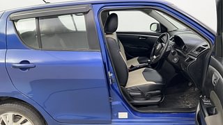 Used 2013 Maruti Suzuki Swift [2011-2017] ZXi Petrol Manual interior RIGHT SIDE FRONT DOOR CABIN VIEW