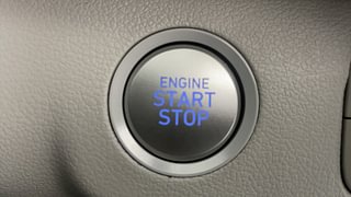 Used 2023 Hyundai Venue SX (O) 1.0 Turbo iMT Petrol Manual top_features Keyless start