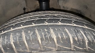 Used 2015 Nissan Terrano [2013-2017] XL Petrol Petrol Manual tyres RIGHT FRONT TYRE TREAD VIEW