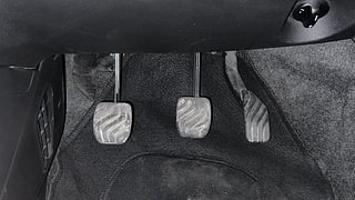 Used 2021 renault Kwid 1.0 RXT Opt Petrol Manual interior PEDALS VIEW