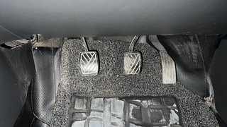 Used 2016 maruti-suzuki Vitara Brezza ZDI PLUS Dual Tone Diesel Manual interior PEDALS VIEW