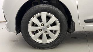 Used 2016 Hyundai Xcent [2014-2017] SX Petrol Petrol Manual tyres LEFT FRONT TYRE RIM VIEW