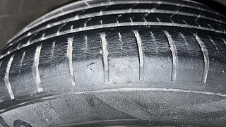Used 2018 Maruti Suzuki Ciaz S Petrol Petrol Manual tyres RIGHT FRONT TYRE TREAD VIEW