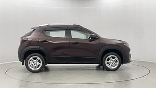 Used 2022 Renault Kiger RXT MT Petrol Manual exterior RIGHT SIDE VIEW