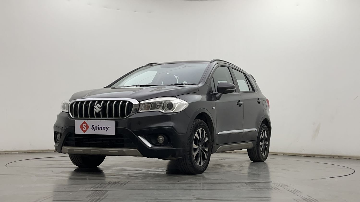 LEFT FRONT CORNER VIEW