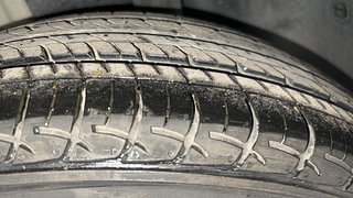 Used 2010 Ford Figo [2010-2015] Duratec Petrol ZXI 1.2 Petrol Manual tyres LEFT REAR TYRE TREAD VIEW