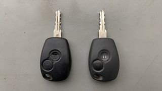 Used 2015 Nissan Terrano [2013-2017] XL Petrol Petrol Manual extra CAR KEY VIEW