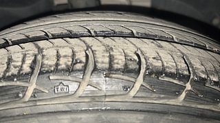 Used 2010 Ford Figo [2010-2015] Duratec Petrol ZXI 1.2 Petrol Manual tyres RIGHT FRONT TYRE TREAD VIEW