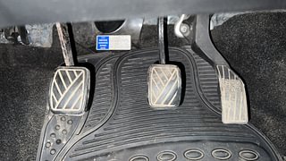 Used 2013 Maruti Suzuki Swift [2011-2017] ZXi Petrol Manual interior PEDALS VIEW