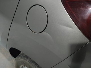 Used 2016 Mahindra KUV100 [2015-2017] K2 6 STR Petrol Manual dents MINOR DENT